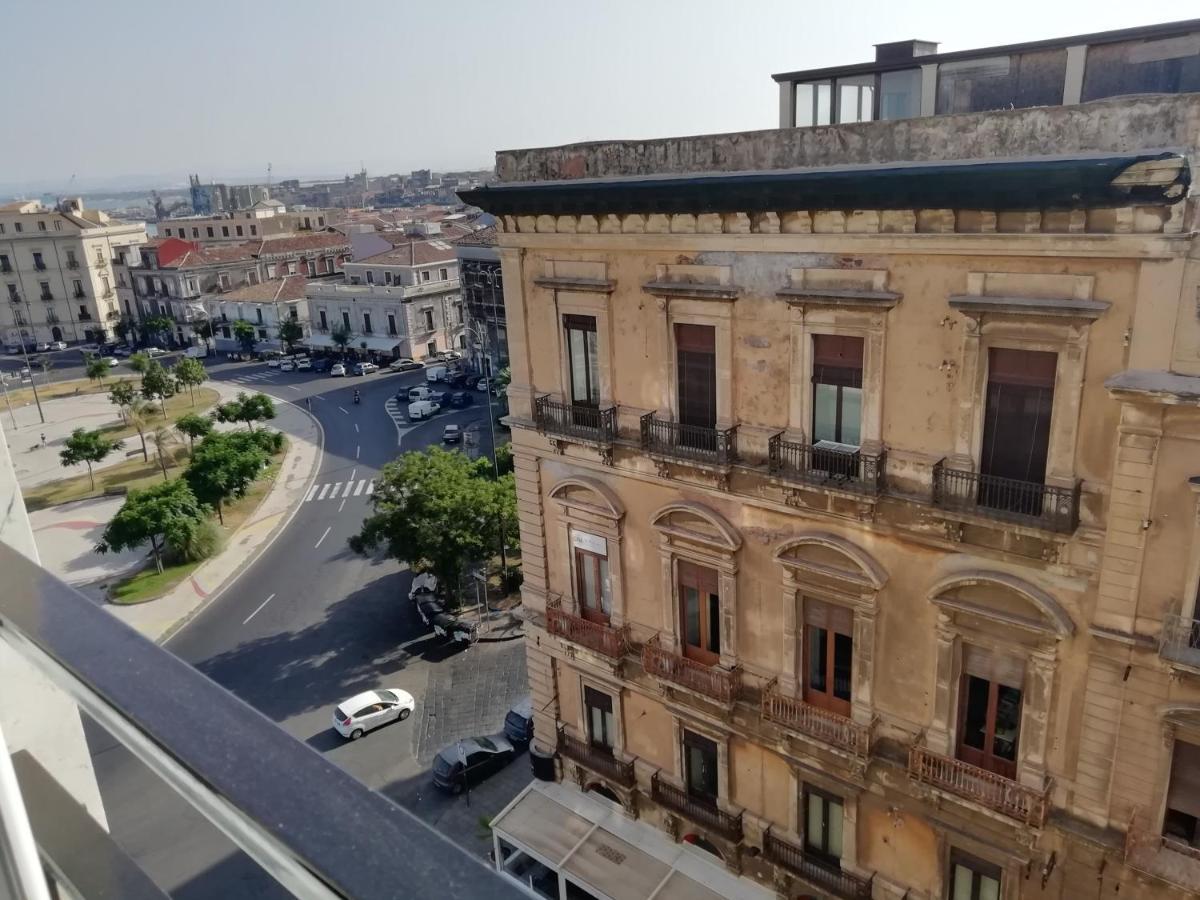 كاتانيا B&B Oblo المظهر الخارجي الصورة